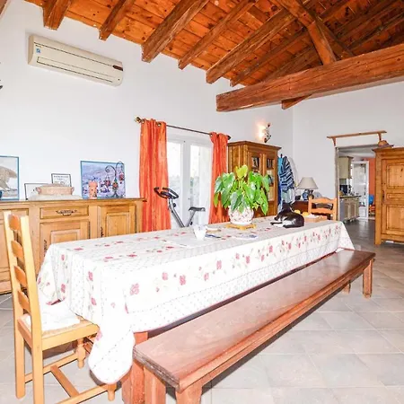 Pet Friendly In St Andrea Di Cotone Careggia